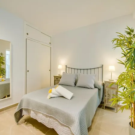 Apartment Seaside Charm In Pollensa